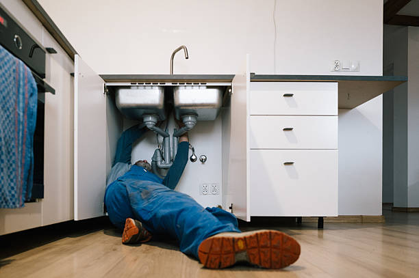 Professional Leak Detection technician working in Rossville, MD